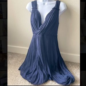 Vera Wang navy crinkle chiffon sleeveless dress